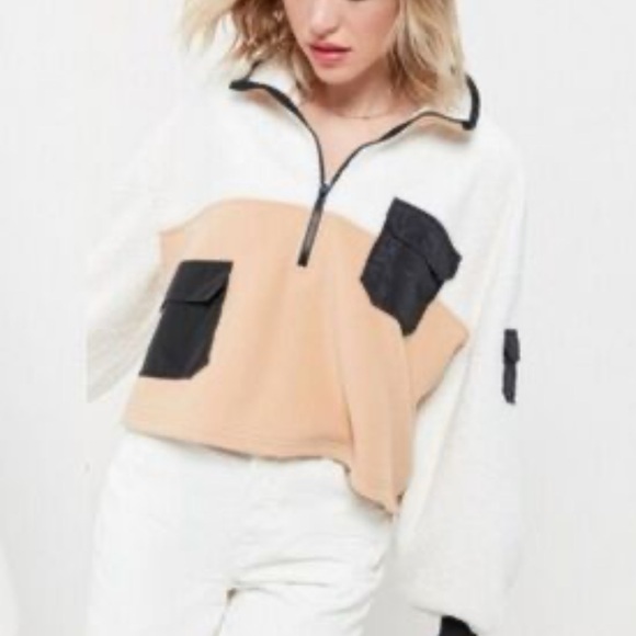 Urban Outfitters Cropped Sherpa half zip sweater jacket size Small - Picture 1 of 7